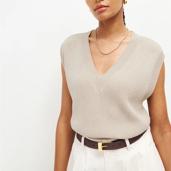 Reformation Janey Cotton Sweater Vest Coyote - Picture 1 of 3